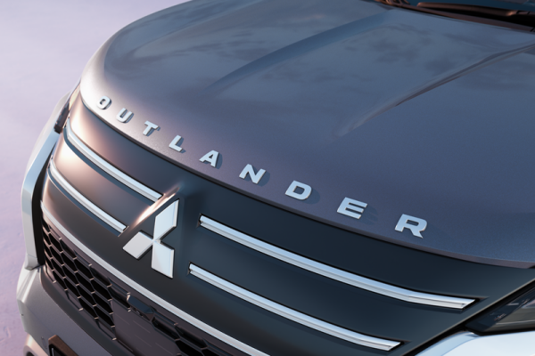 ЕМБЛЕМА КАПОТУ OUTLANDER