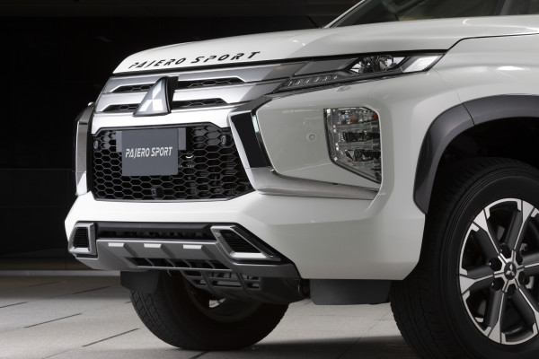 НАКЛАДКА ПІД ПЕРЕДНІЙ БАМПЕР