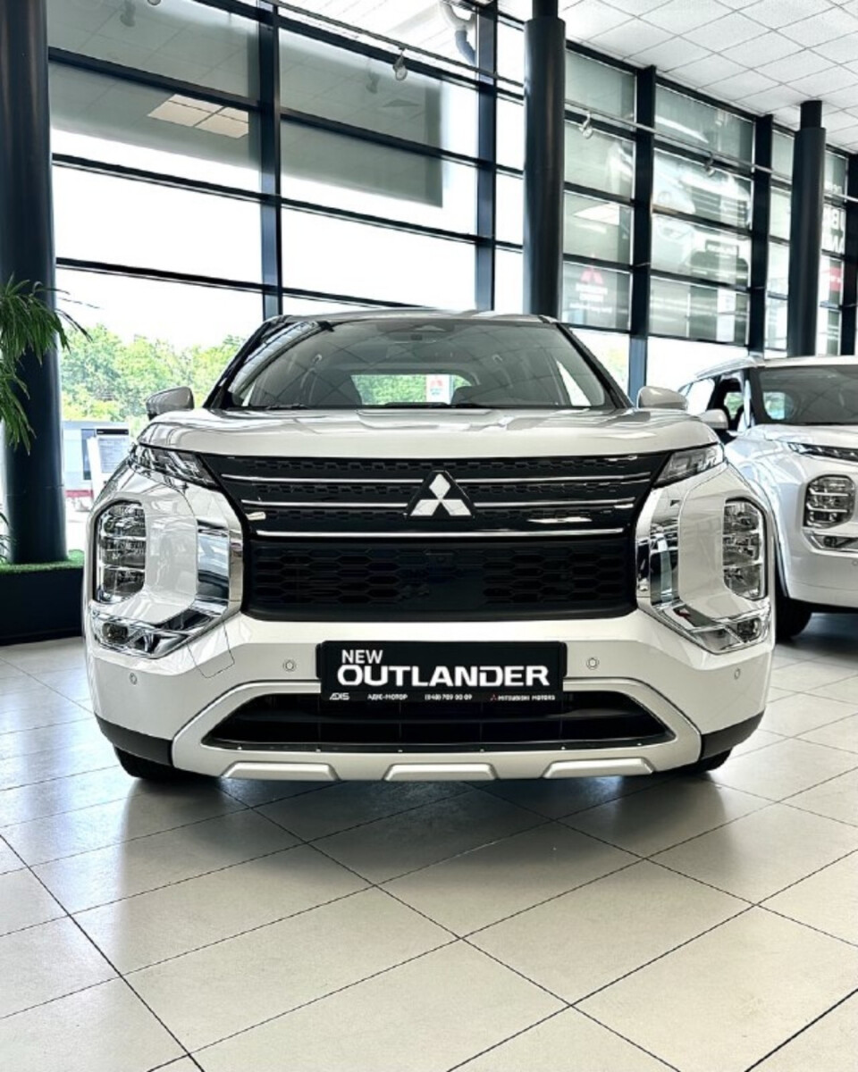 OUTLANDER 2.5 CVT 4WD INTENSE 2025