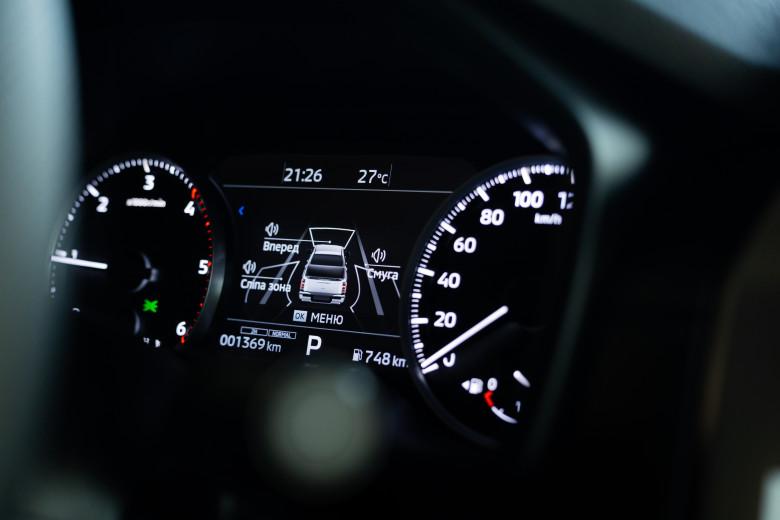 Комбінована панель приладів