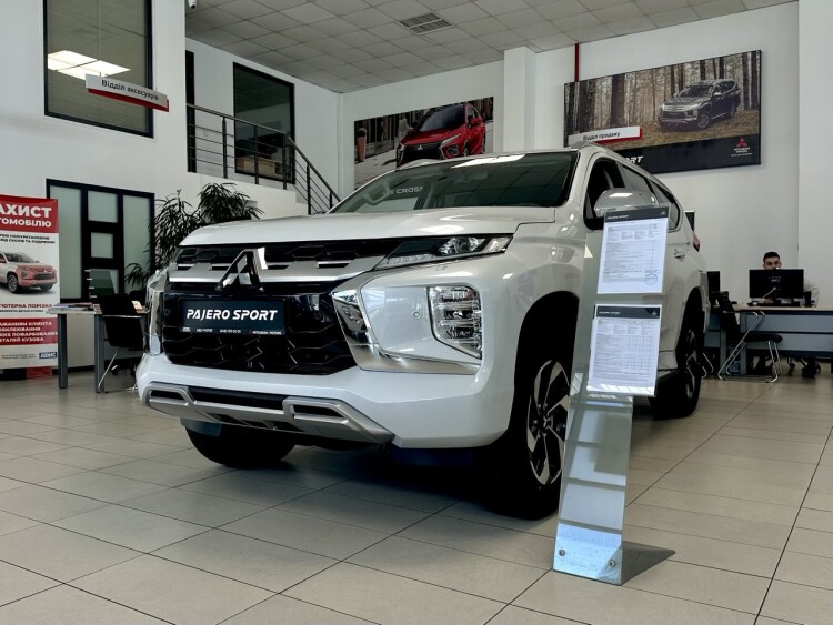 PAJERO SPORT 3.0 8AT 4WD ULTIMATE 2026
