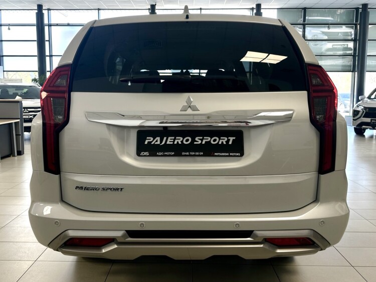 PAJERO SPORT 3.0 8AT 4WD ULTIMATE 2026