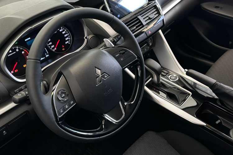 Mitsubishi ECLIPSE CROSS 2025 INVITE 1.5 CVT 4WD EURO6