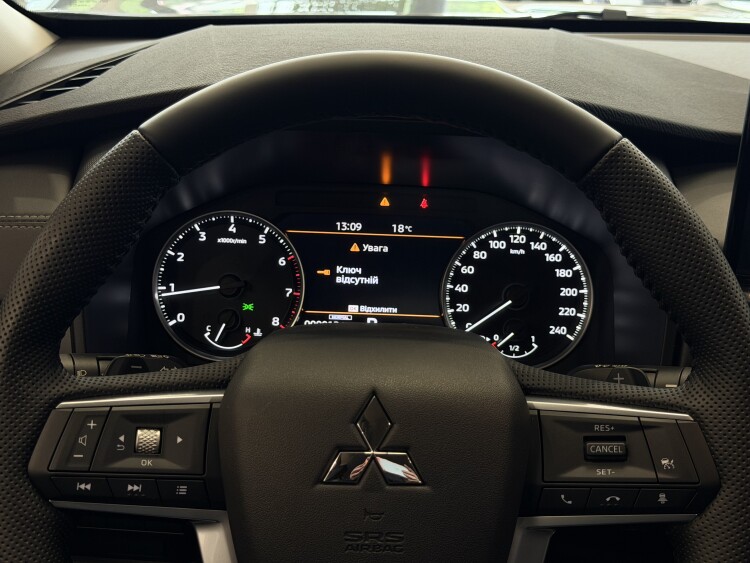 MITSUBISHI OULANDER INTENSE 2.5 CVT 4WD