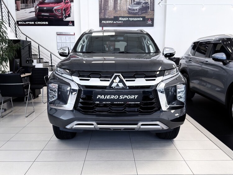 MITSUBISHI PAJERO SPORT ULTIMATE 3.0V6 8AT 4WD