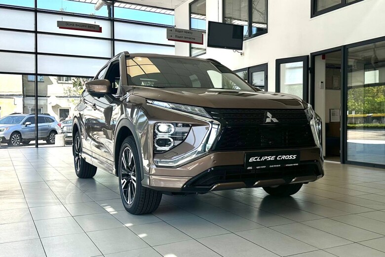 Mitsubishi ECLIPSE CROSS 2024  INTENSE 2.0 CVT 2WD EURO5