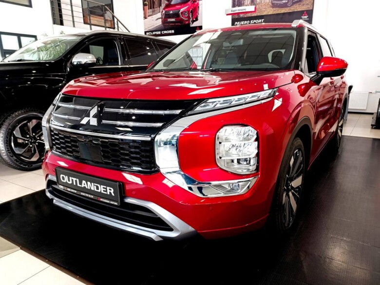MITSUBIISHI OUTLANDER ULTIMATE 2.5 СVT 4WD